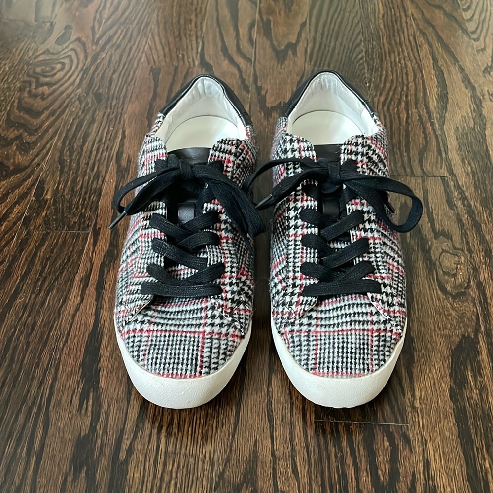 Banana Republic sneakers